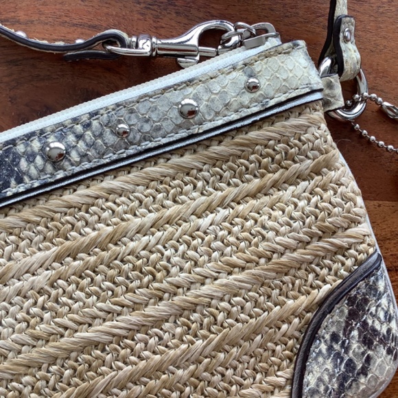Coach Hampton wristlet straw and silver python - Picture 6 of 8